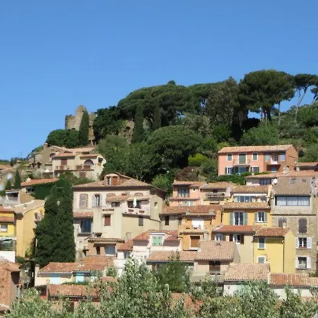 Appartement Bormes-les-Mimosas, 1 pièce, 4 personnes - FR-1-610-29 Appartamento *